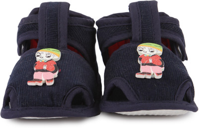 

Instabuyz Boys Sports Sandals, Navy blue