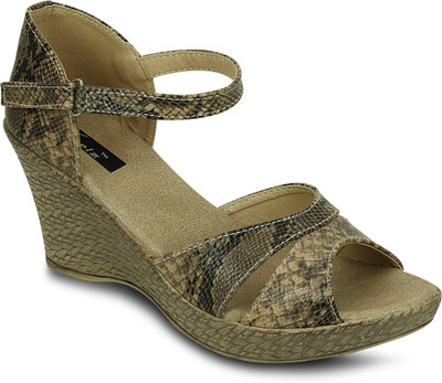 

Kielz Women Beige Wedges