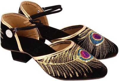 Rangmor Women Black Heels