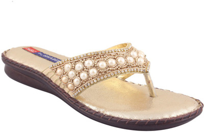 

MSC Women Gold Heels