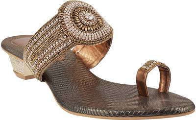 Metro Women 28,ANTIQ-GOLD Heels