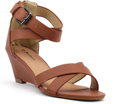 

Shuberry Women Tan Wedges