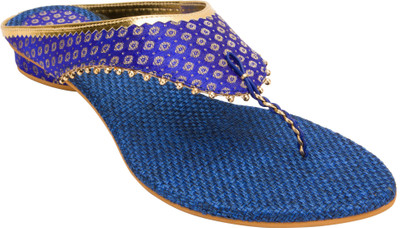 

Footrendz Women Dark blue; golden Flats