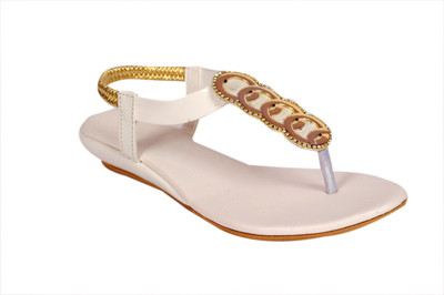 

Studio 9 Women White Flats