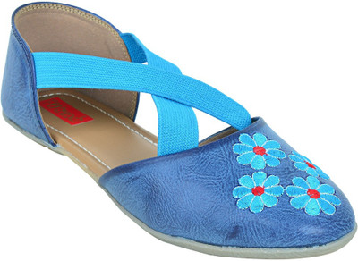 

Footrendz Women Blue Flats
