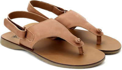 

United Colors of Benetton Men 902 Sandals