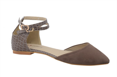 

Shuberry Women KHAKI Flats
