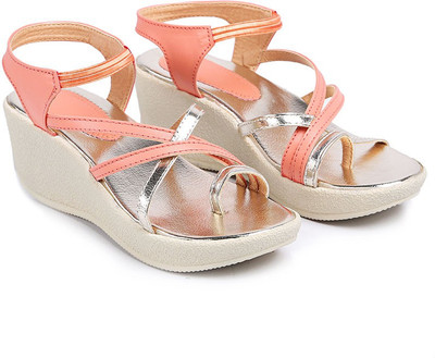 

Bare Soles Women Peach Wedges