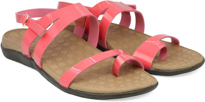 

Inc. Women PEACH Flats