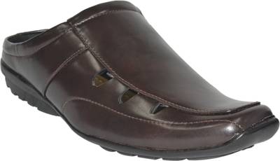 Strive Men Black Sandals