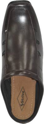 Strive Men Black Sandals