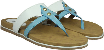 

Inc.5 Women WHITE Flats