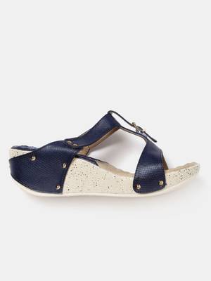 Dressberry Women Navy Heels