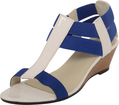 

Flora Women 02,White Wedges