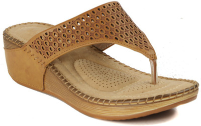 

Bruno Manetti Women Brown Flats