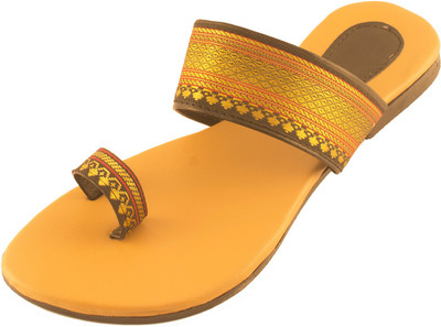 

Foot Wagon Women Brown Flats