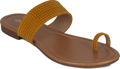 

Flora Women 17, Yellow Flats