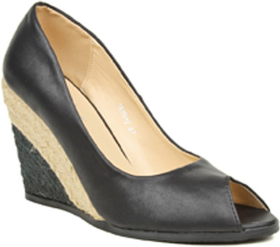 

Bruno Manetti Women Black Wedges
