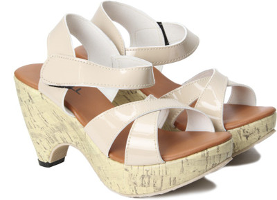 

Nell Women CREAM Wedges
