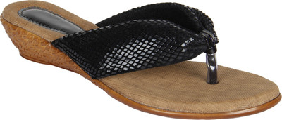 Niremo Women Black Wedges