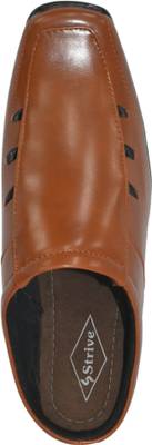 Strive Men Black Sandals