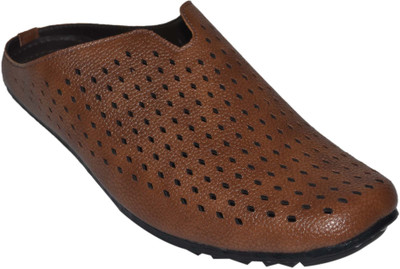 

Human Steps Men Tan Clogs