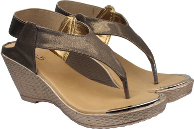 

Inc.5 Women BRONZE Wedges