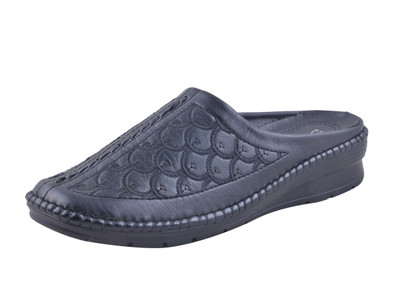 

Adorn Women Black Flats
