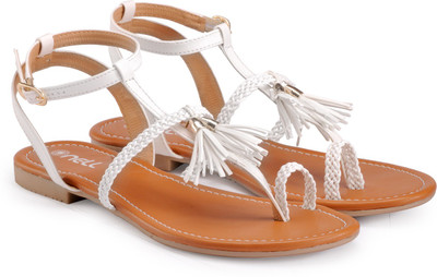 

Nell Women White Flats