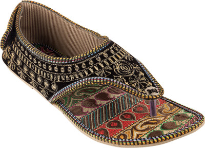 

Royal Collection Women Multicolor Flats