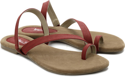 

Inc.5 Women Maroon Flats