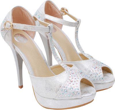 

Ilo Women SILVER Heels