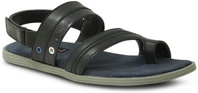 

Get Glamr Men Black Casual