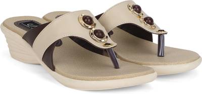Jayn Martin Women Soothing Beige Heels