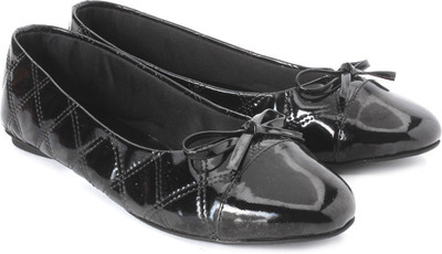 

Global Step Women Black Flats