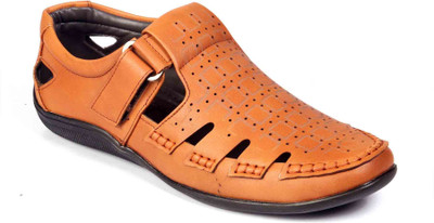 

Levanse Men Tan Sandals