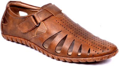 

El Paso Men Beige Sandals