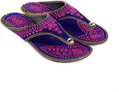 

Myra Women Pink Flats