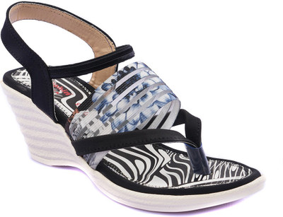 

Dolphin Miles Women Black Wedges