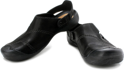 

Clarks Men Black Leather Sports Sandals