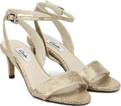 

Clarks Women Champagne Wedges
