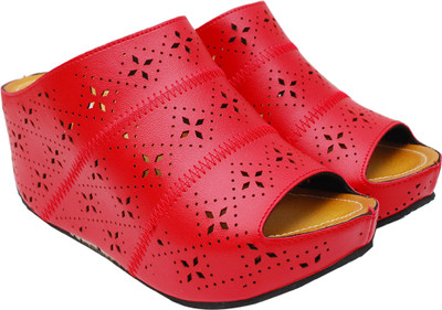 

Ilo Women Red Wedges