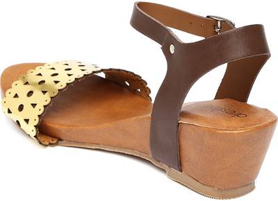 Dressberry Women Gold Heels