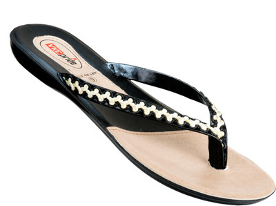 

VKC Women Black Flats