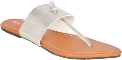 Footrendz Women Silver Flats