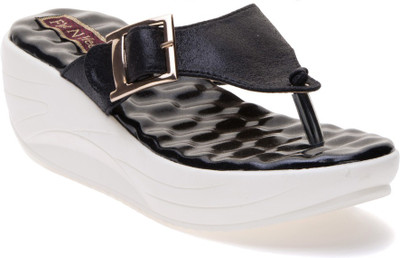 

Flat n Heels Women black Wedges