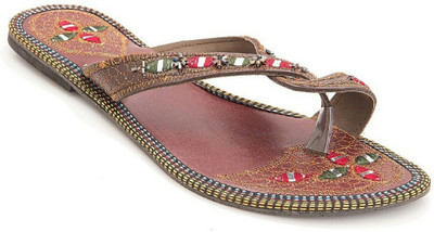 

Footrendz Women Tan Flats