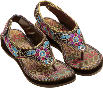 

Footrendz Women Blue::Red::Purple Flats