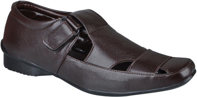 

Bachini Men Brown Clogs