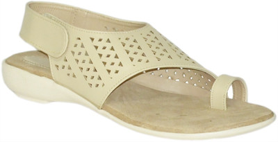 

With The Fashion Women CREAM Flats